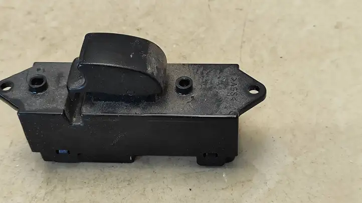 Citroen C-Crosser (2007 - 2013) 8608A061 Кнопка стеклоподъемников — фото 1