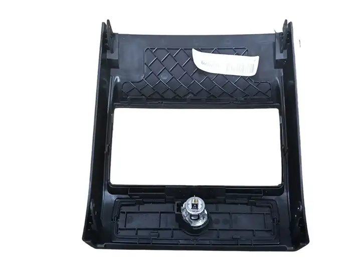 BMW X6 E71 (2008 - 2014) 5116696337302 Накладка заднего прикуривателя — фото 2
