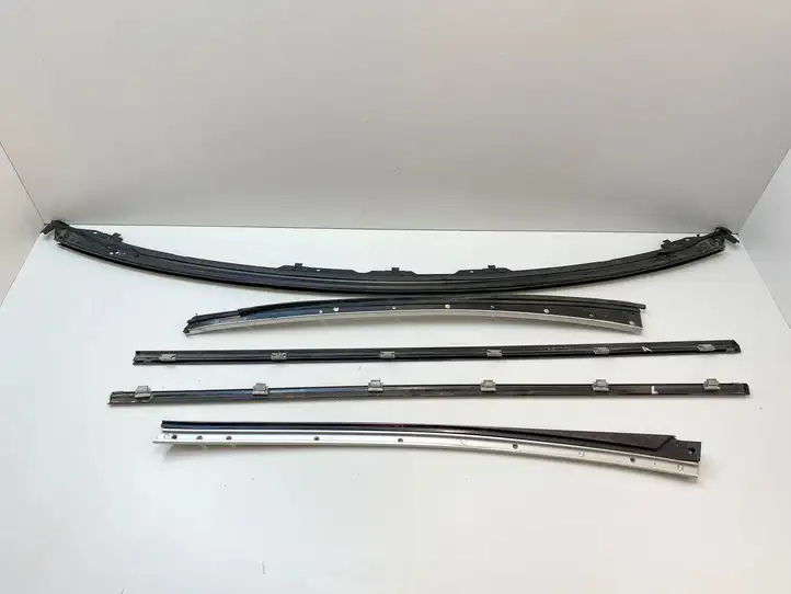 Mercedes-Benz SL R129 (1989 - 2002) 1296900180 Накладка стекла передней двери — фото 7