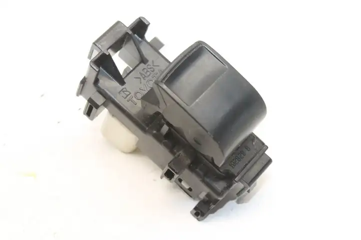 Toyota Yaris (2014 - 2019) Кнопка стеклоподъемников — фото 1