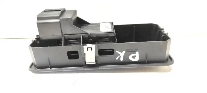 Land Rover Discovery 3 - LR3 (2004 - 2009) YUD501070 Блок кнопок стеклоподъемников — фото 2