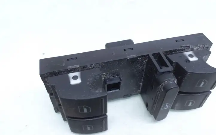 Volkswagen Golf V (2003 - 2009) 1K4959857A Блок кнопок стеклоподъемников — фото 7