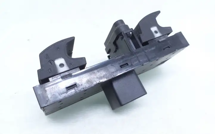 Volkswagen Golf V (2003 - 2009) 1K4959857A Блок кнопок стеклоподъемников — фото 8