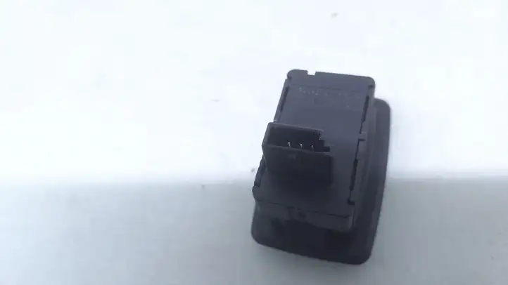 BMW 3 E90 E91 (2005 - 2012) 6945874 Кнопка стеклоподъемников — фото 3