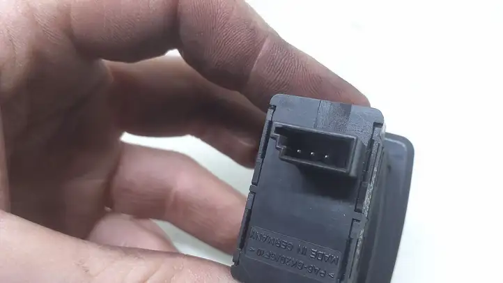 BMW 3 E90 E91 (2005 - 2012) 6945874 Кнопка стеклоподъемников — фото 3