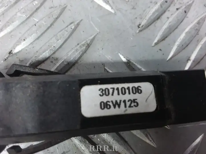Volvo S80 (2006 - 2009) 30710106 Включатель аварийных фонарей — фото 3