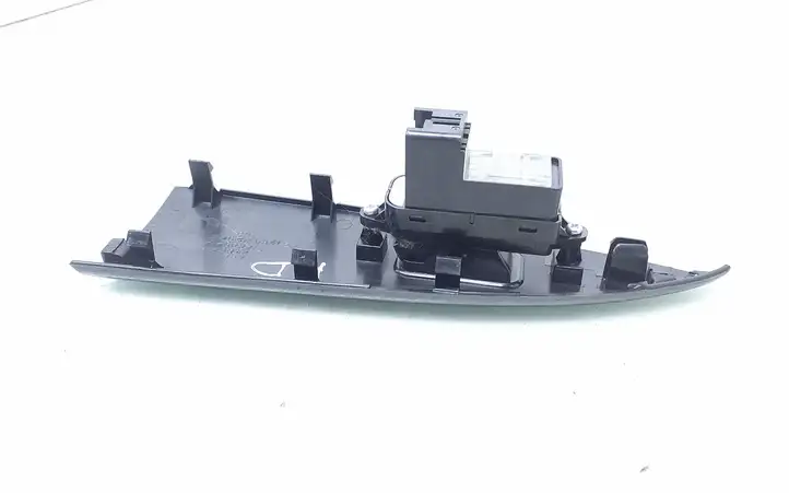 Mazda 6 (2007 - 2009) GP9A66370 Кнопка стеклоподъемников — фото 2