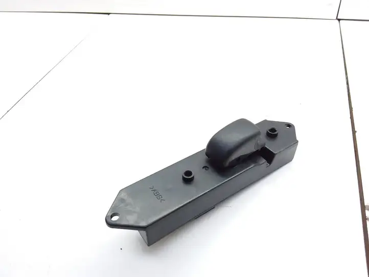 Mitsubishi Galant (1997 - 2003) MR252818 Кнопка стеклоподъемников — фото 1