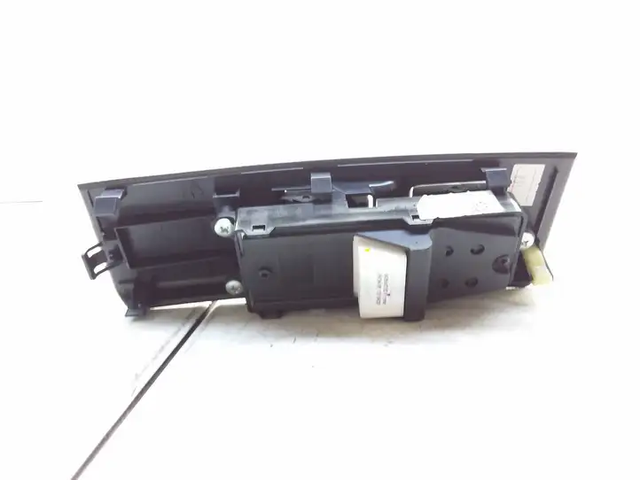 Toyota Corolla Verso E121 (2004 - 2007) 742310F020 Блок кнопок стеклоподъемников — фото 3