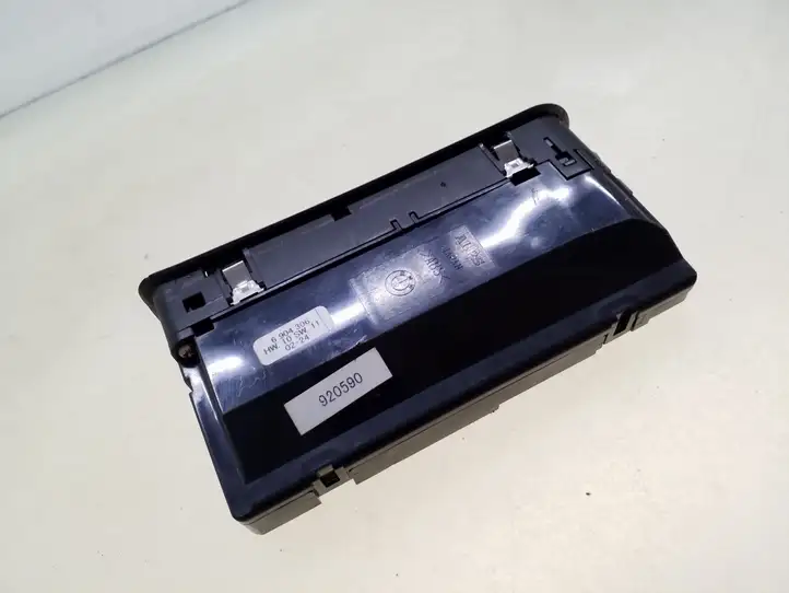 BMW 5 E39 (1996 - 2003) 6904306 Кнопка стеклоподъемников — фото 4