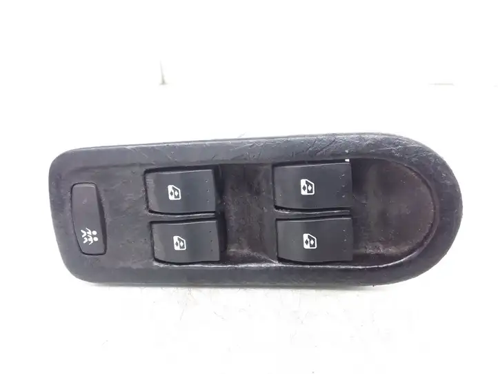 Renault Scenic II - Grand scenic II (2003 - 2006) 156018070 Блок кнопок стеклоподъемников — фото 1