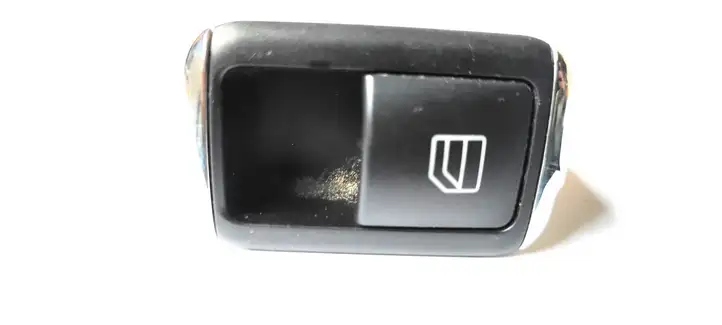 Mercedes-Benz C W204 (2007 - 2014) A2048700451 Блок кнопок стеклоподъемников — фото 1