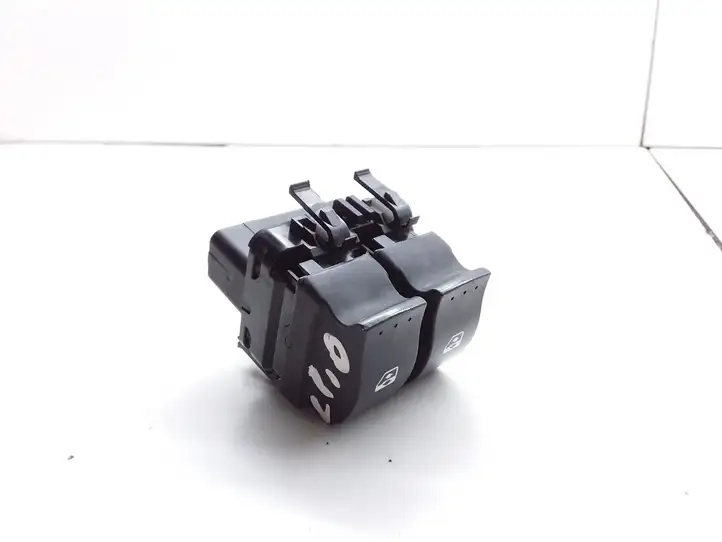 Renault Clio II (2001 - 2005) 060045A Кнопка стеклоподъемников — фото 3