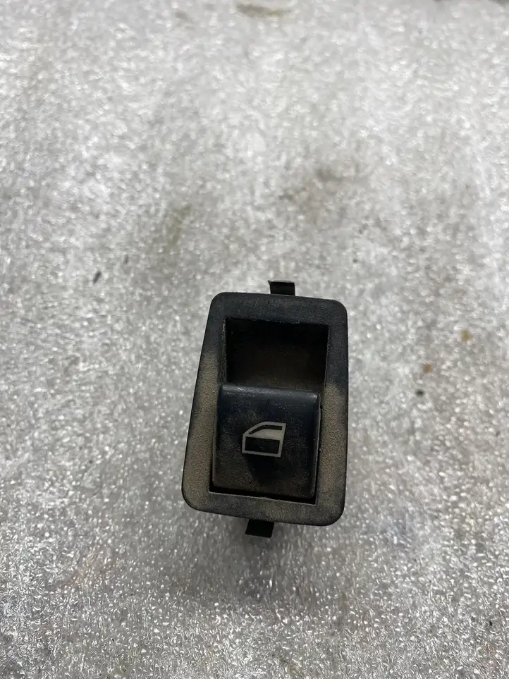 BMW 3 E46 (1998 - 2005) 6902174 Кнопка стеклоподъемников — фото 1