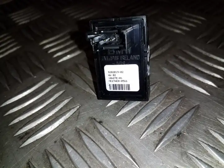 BMW X3 F25 (2010 - 2017) 9202019 Кнопка стеклоподъемников — фото 3