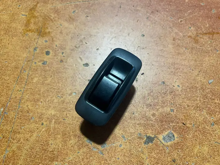 Toyota Corolla Verso AR10 (2004 - 2009) 848010F030B0 Блок кнопок стеклоподъемников — фото 1
