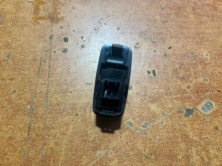 Toyota Corolla Verso AR10 (2004 - 2009) 848010F030B0 Блок кнопок стеклоподъемников — фото 4