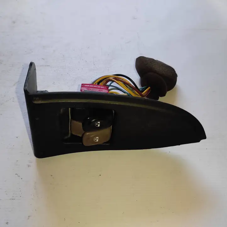 Renault Kangoo I (2003 - 2008) 7700304762 Кнопка стеклоподъемников — фото 2