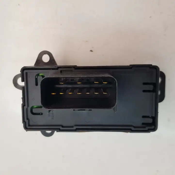 Chrysler Voyager (2004 - 2007) 0468573AC Кнопка стеклоподъемников — фото 3