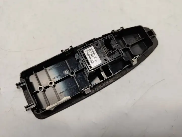 BMW 3 F30 F35 F31 (2012 - 2018) 9208107 Блок кнопок стеклоподъемников — фото 2