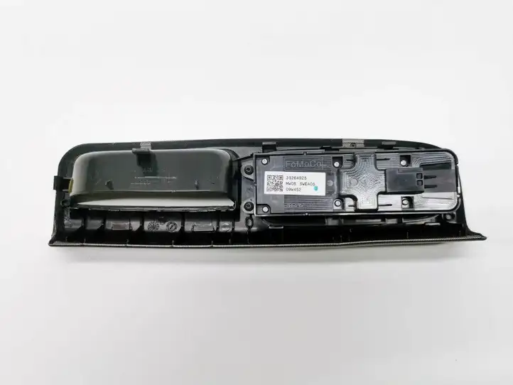 Volvo C30 (2010 - 2013) 31264925 Кнопка стеклоподъемников — фото 4
