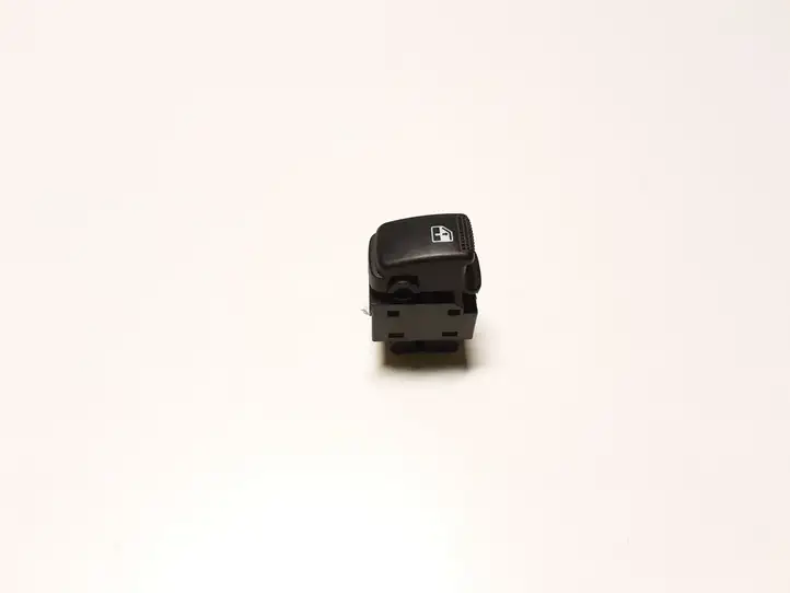 Kia Sportage (2004 - 2008) Кнопка стеклоподъемников — фото 4