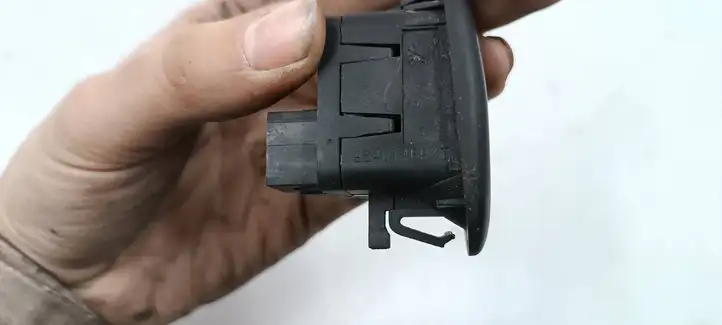 Citroen C3 (2002 - 2009) 96401469XT Кнопка стеклоподъемников — фото 3
