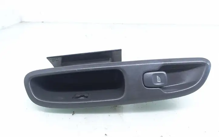 Volvo S60 (2000 - 2004) 9472275 Кнопка стеклоподъемников — фото 1