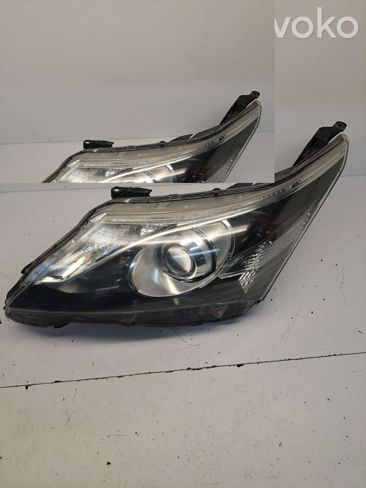 Toyota Avensis T270 (2009 - 2012)  1010018825 Передняя фара
