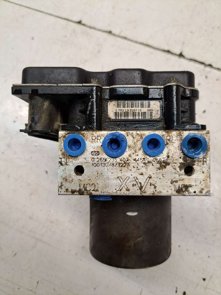 Toyota Avensis T270 (2009 - 2012)  0265235406 Блок ABS