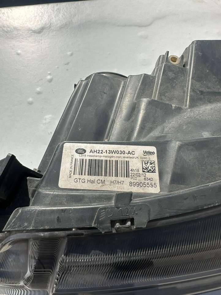 Land Rover Range Rover Sport (2009 - 2013)  AH2213W030AC Передняя фара