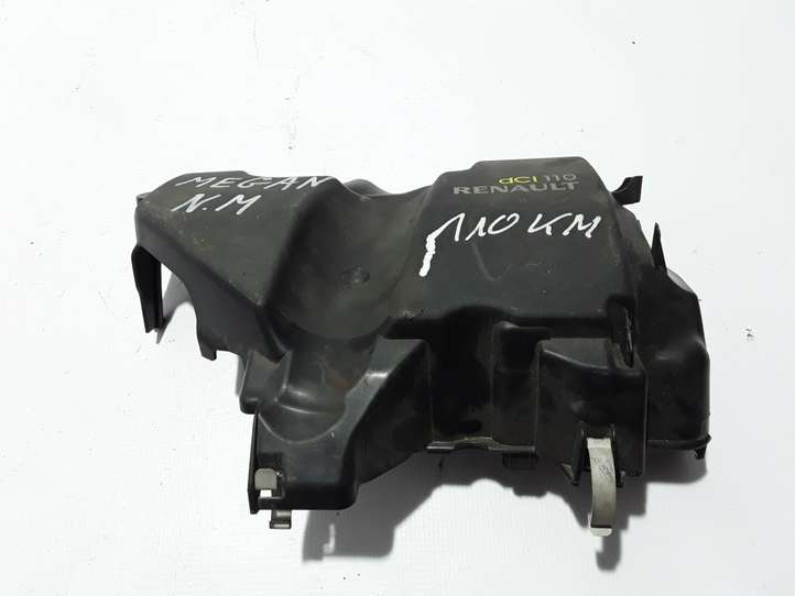 Renault Megane III (2009 - 2016)  8200670747 Крышка двигателя (отделка)