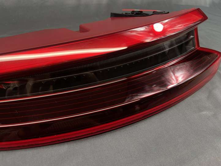 Porsche 911 991 (2011 - 2019)  99163197303 Задний фонарь в кузове