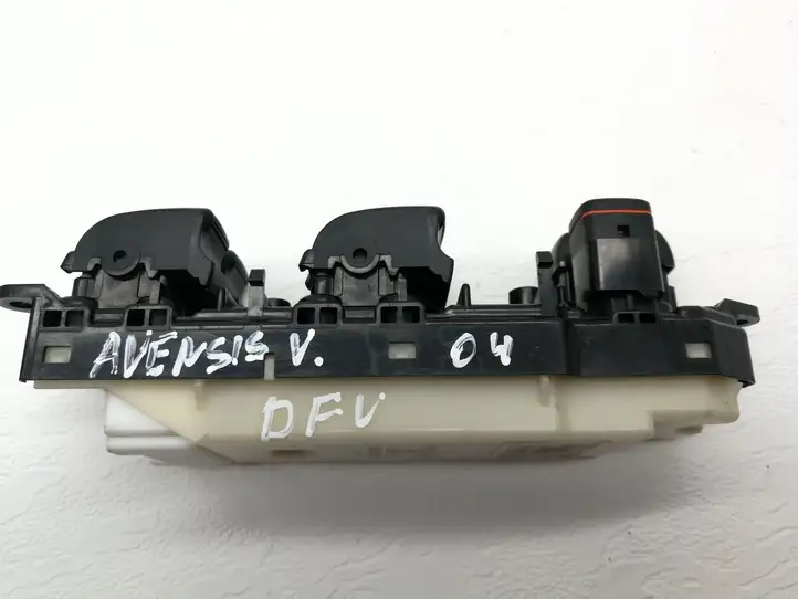 Toyota Avensis Verso (2004 - 2009) 8404044030 Блок кнопок стеклоподъемников — фото 1