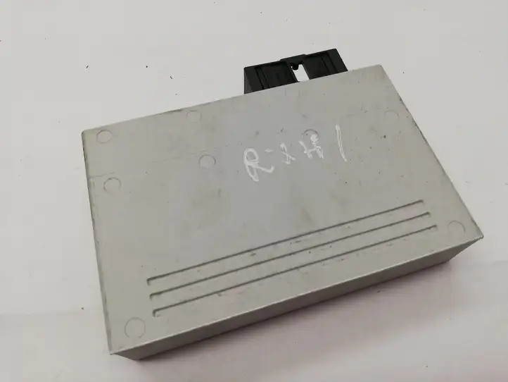 BMW 5 E60 E61 (2004 - 2010)  9138969 Другие приборы