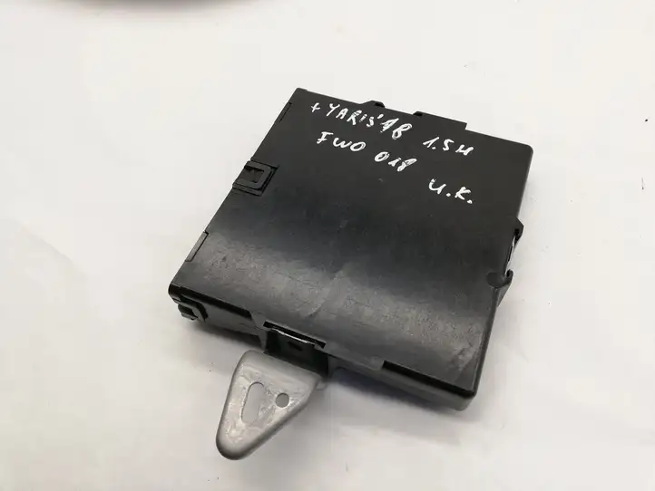 Toyota Yaris (2014 - 2019) 899810D161 Прочие приборы — фото 1