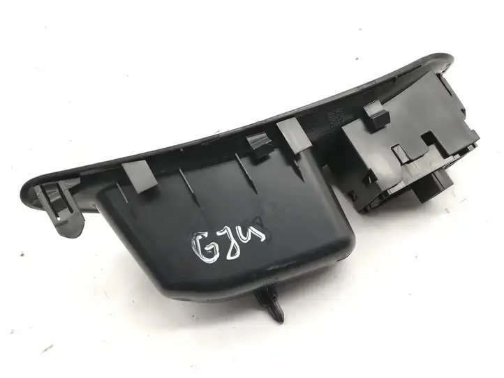 Toyota Yaris XP210 (2020 - ) 74271K0090 Блок кнопок стеклоподъемников — фото 2