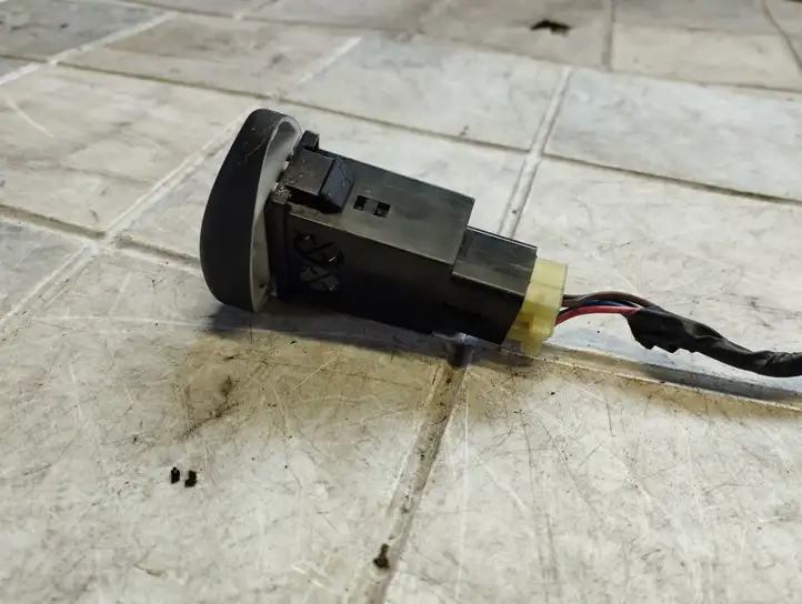 Hyundai Atos Prime (1999 - 2016)   Кнопка стеклоподъемников