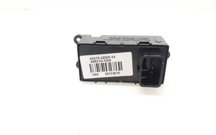 Hyundai i40 (2011 - ) 935753Z000 Блок кнопок стеклоподъемников — фото 5