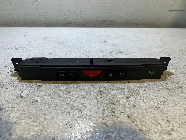 Land Rover Range Rover Sport L320 (2005 - 2009) YUL500570WUX Другие включатели / ручки/ переключатели — фото 1