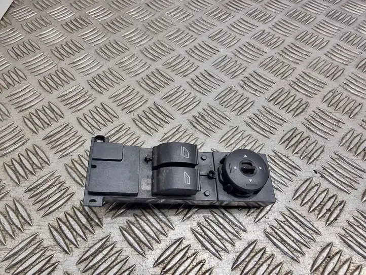 Ford C-MAX I (2003 - 2007) 3M5T14529CF Кнопка стеклоподъемников — фото 1