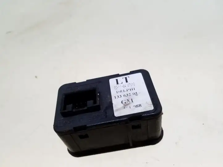 Opel Zafira B (2003 - 2006) 13363201 Кнопка стеклоподъемников — фото 2