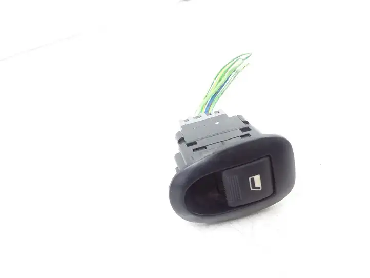 Citroen C3 (2002 - 2009) 25943 Кнопка стеклоподъемников — фото 1