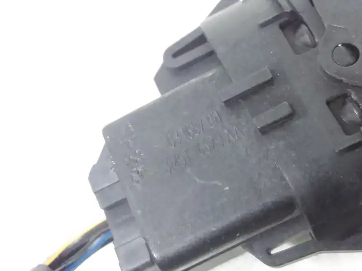 Ford Focus C-MAX (2003 - 2010) 3M5T14529AA Кнопка стеклоподъемников — фото 3