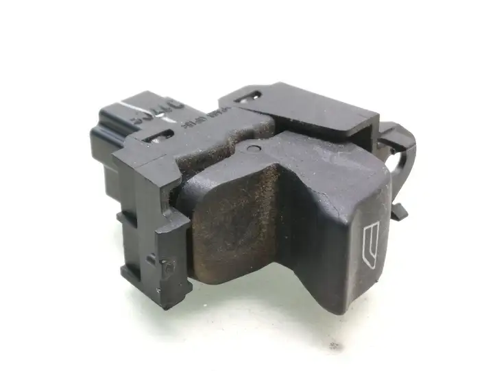 Volvo V50 (2004 - 2008)   Кнопка стеклоподъемников