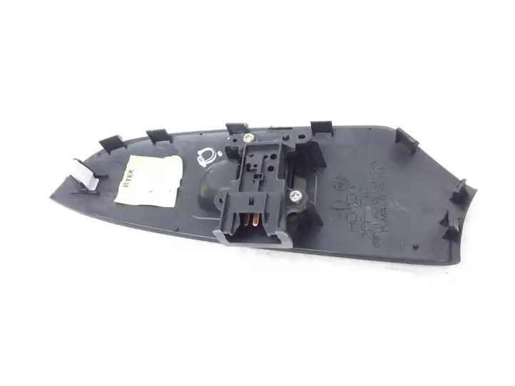 Honda CR-V (2001 - 2004) M20013 Кнопка стеклоподъемников — фото 2