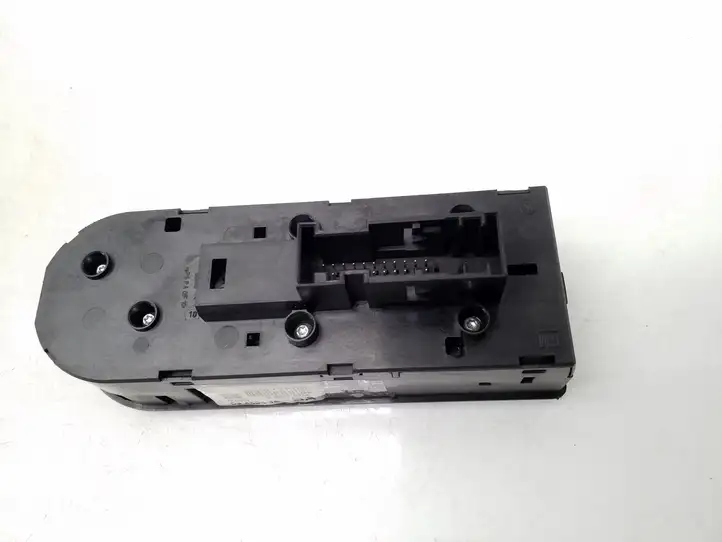 Opel Zafira B (2003 - 2006) 13209204 Блок кнопок стеклоподъемников — фото 3