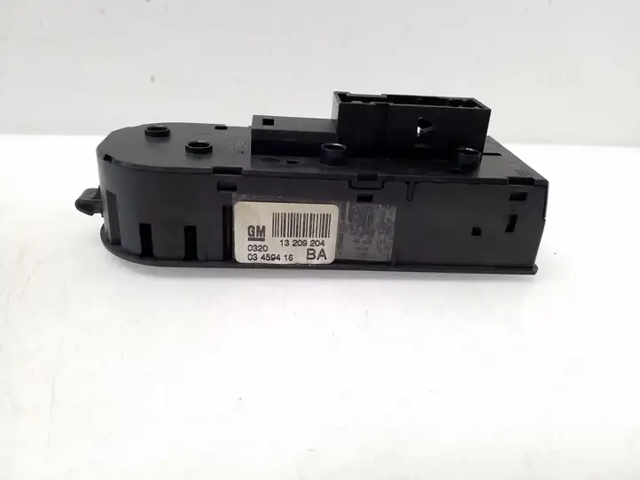 Opel Zafira B (2003 - 2006) 13209204 Блок кнопок стеклоподъемников — фото 7