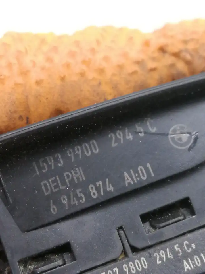 BMW 3 E90 E91 (2005 - 2012) 6945874 Кнопка стеклоподъемников — фото 4