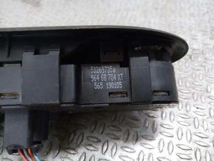 Peugeot 407 (2004 - 2011) 96468704XT Кнопка стеклоподъемников — фото 2